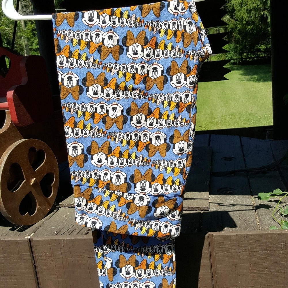 Disney print lularoe leggings - Picture 1 of 3